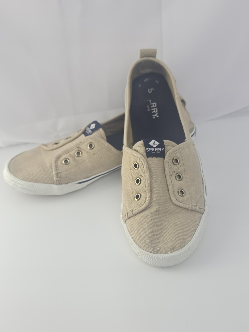 Sperry Lounge Warf 8.5 Womens Flat Tan Canvas Slip-On Sneakers